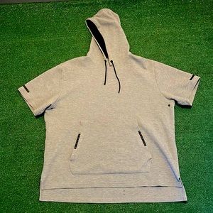 H&M Short Sleeve Pull-Over